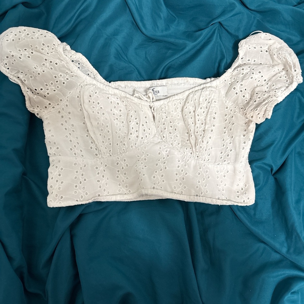 Hollister White Ruffled Cap Sleeve Crop Top